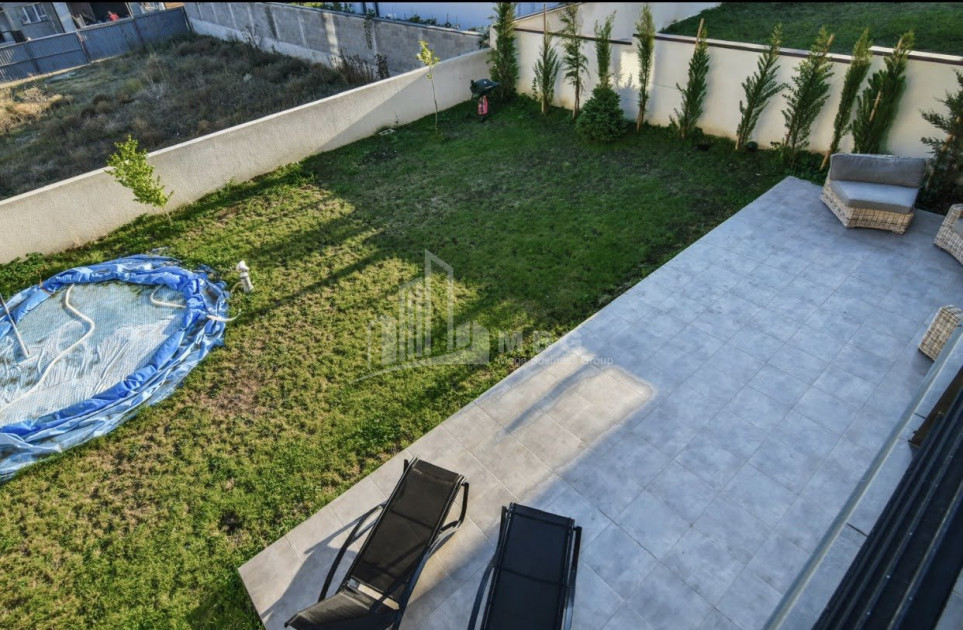 For Sale House - Villa, in Okrokana