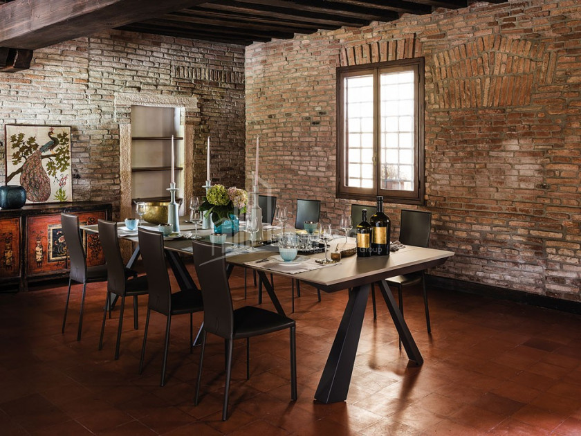 For Rent Food facility Commercial, in Abanotubani