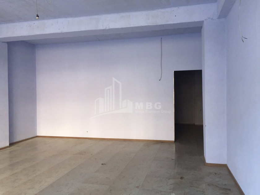 For Sale Витражный фасад Commercial, in Gldani Massive