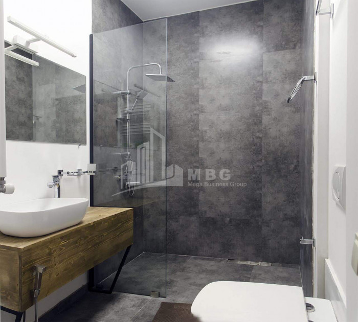 For Sale Flat, in Okros ubani