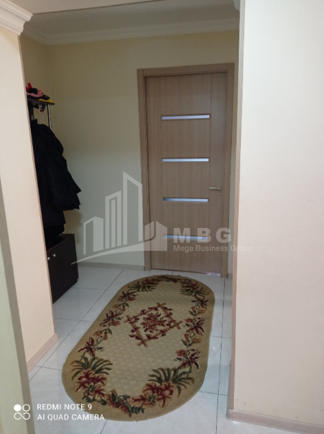 For Sale Flat, in Surrounding area of metro Grmaghele