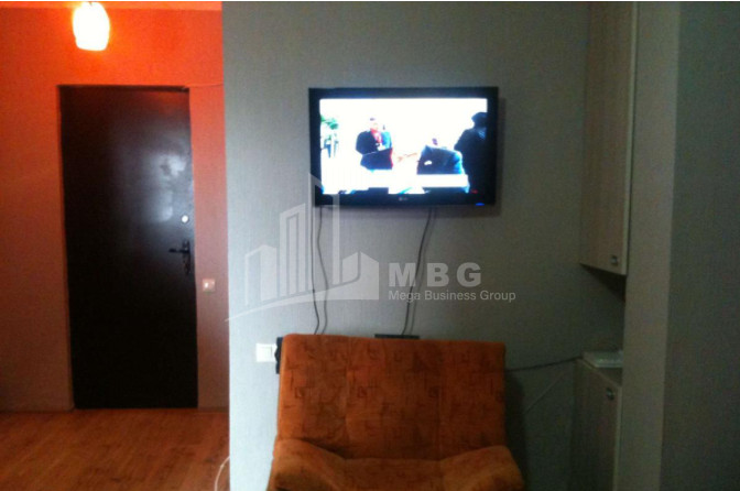 ქირავდება ბინა, საბურთალო