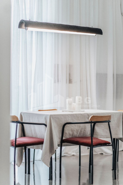 Продается Квартира, в Мтацминда