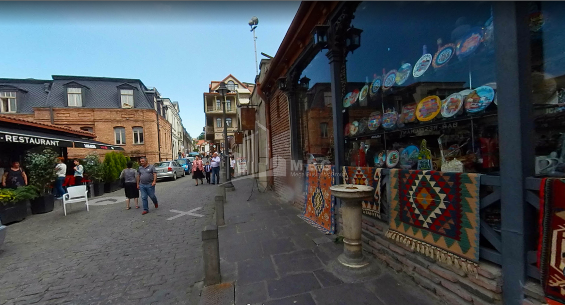 For Sale Hostel - Guesthouse Commercial, in Kalaubani