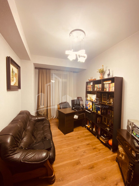 For Sale Flat, in Didube