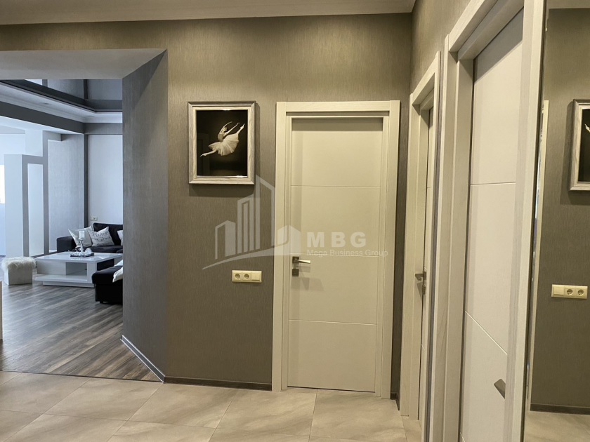 For Sale Flat, in Saburtalo