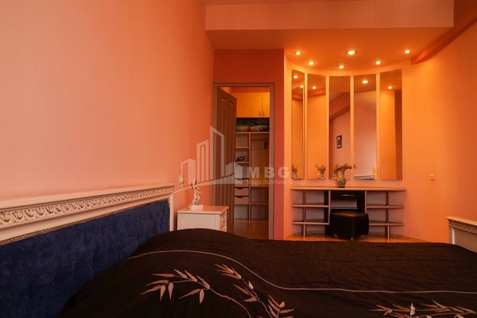 For Sale Flat, in Vake