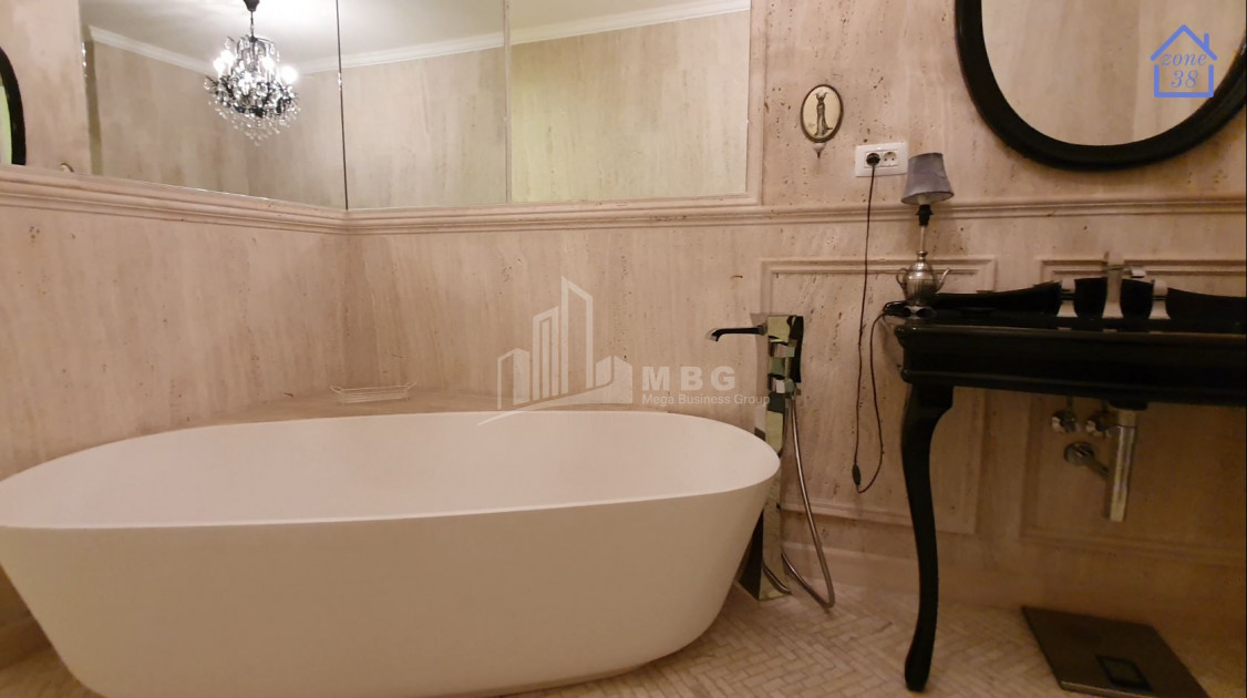 Продается Квартира, в Сололаки