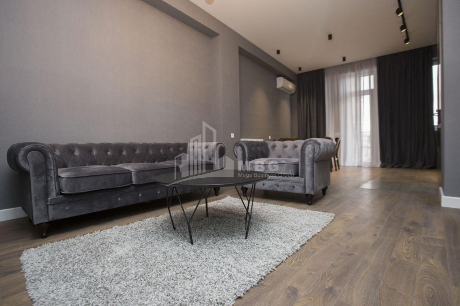 For Rent Flat, in Mtatsminda