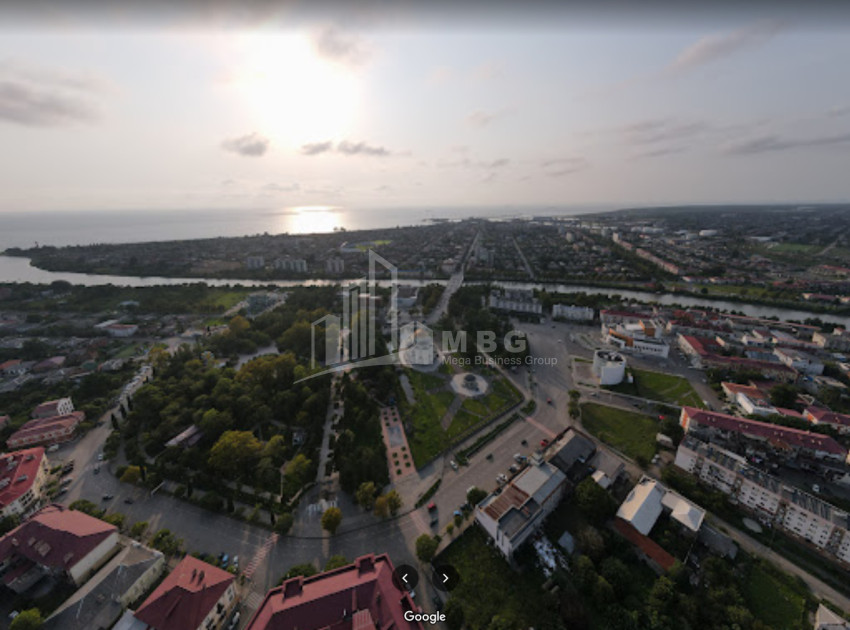 Продается Коммерческий - универсальный Земля, в Поти