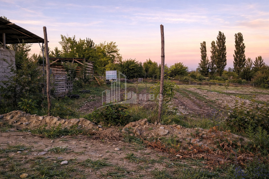 For Sale Country Land In Samgorski, Samgori District