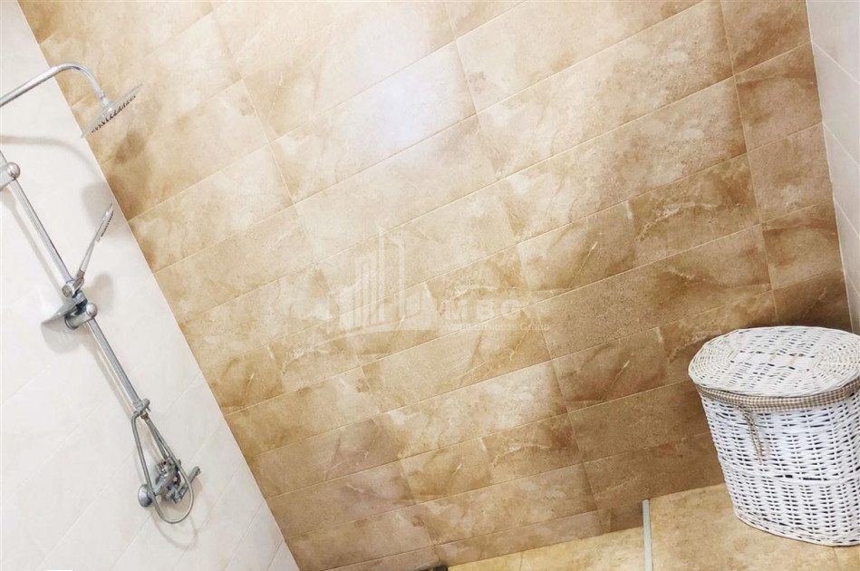 For Sale Flat, in Vedzisi