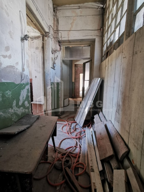 For Sale For office Commercial, in Kalaubani