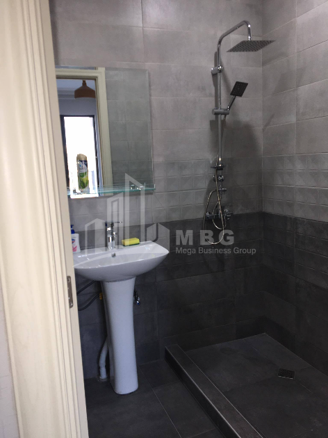 For Rent For office Commercial, in Isani