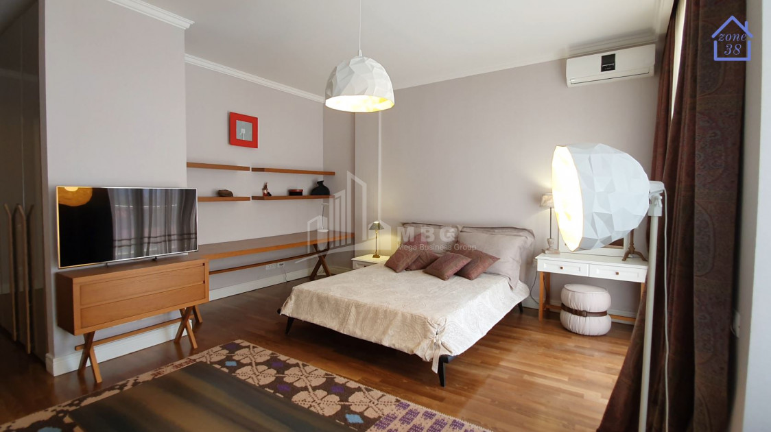 Продается Квартира, в Сололаки