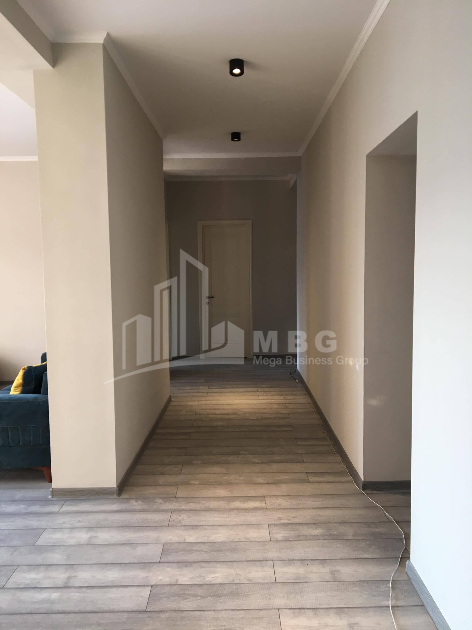 For Rent For office Commercial, in Isani