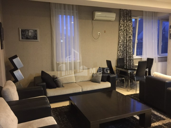 იყიდება ბინა, პლეხანოვი