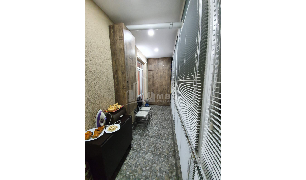 For Sale Flat, in Surrounding area of metro Guramishvili