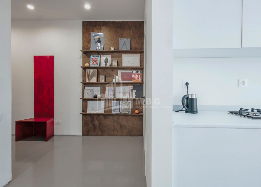 Продается Квартира, в Мтацминда