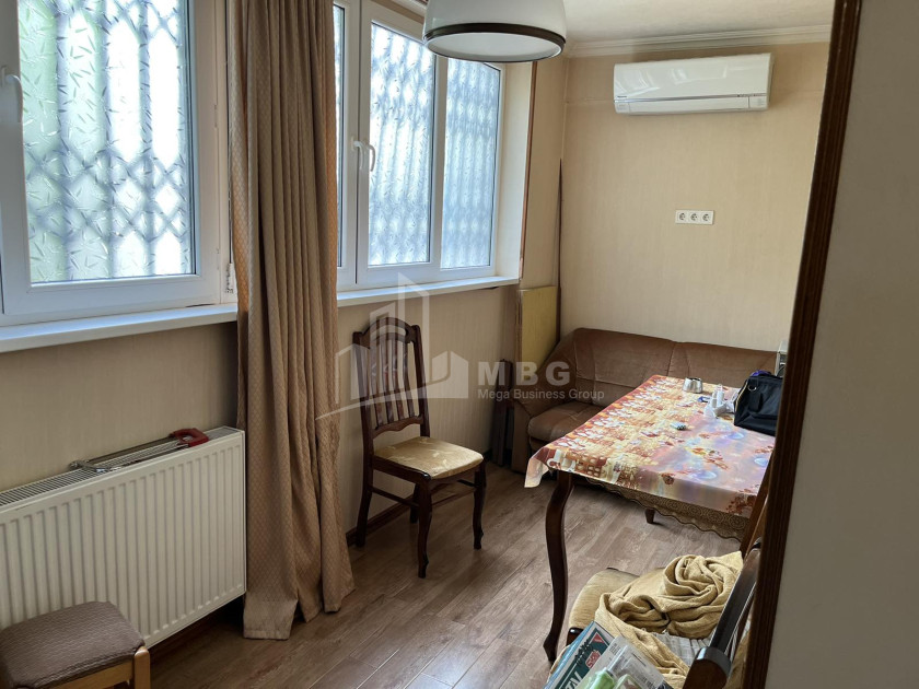 იყიდება ბინა, საბურთალო