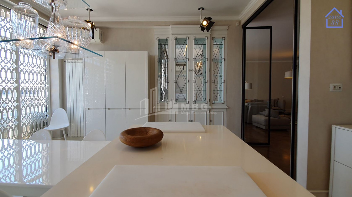 Продается Квартира, в Сололаки