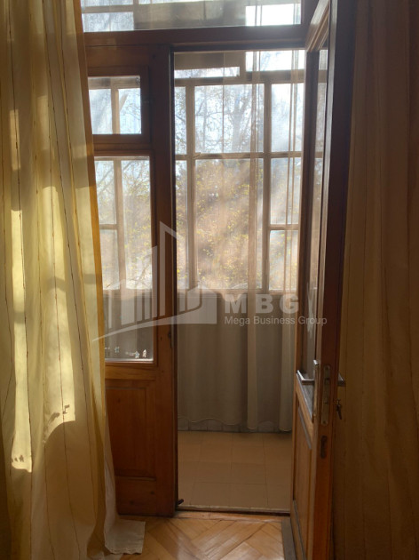 For Sale Flat, in Isani