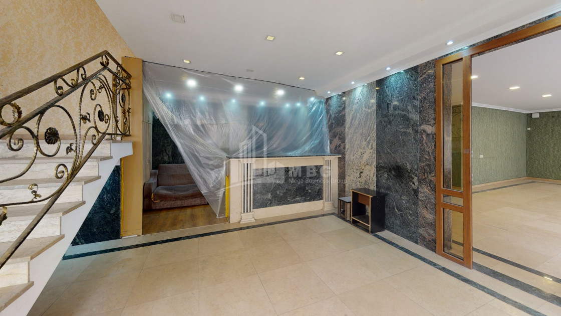 For Sale Building Commercial, in Kutaisi