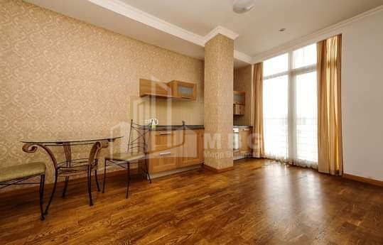 В аренду Квартира, в Сололаки