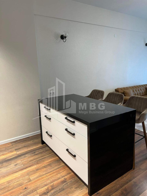 For Sale Flat, in Isani