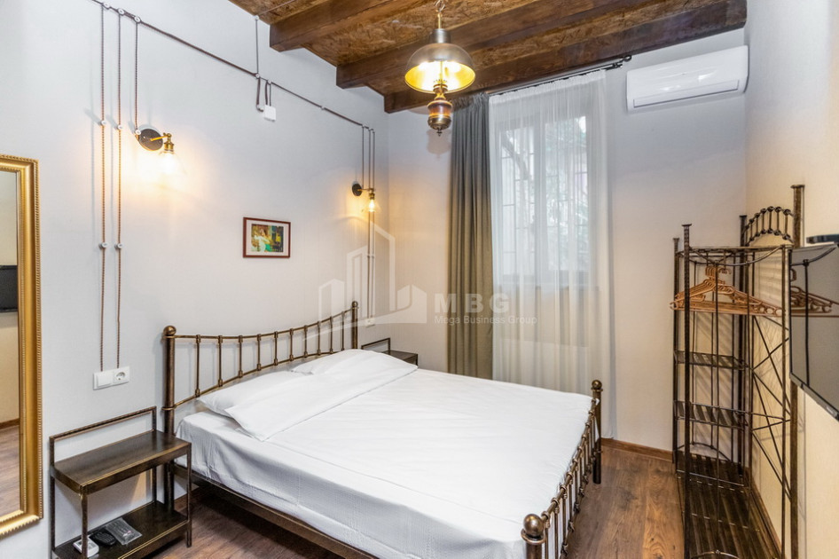 For Rent House - Villa, in Mtatsminda District