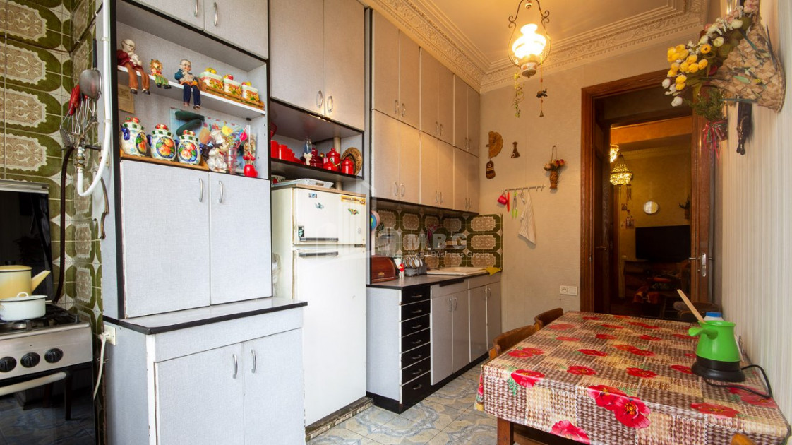 Продается Квартира, в Ваке