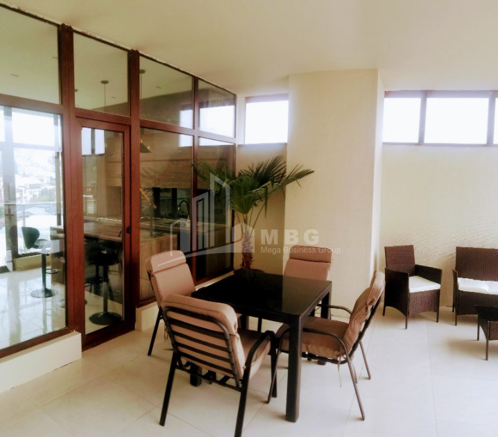 For Rent Flat, in Vedzisi