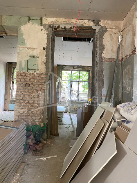 For Sale Hostel - Guesthouse Commercial, in Sololaki