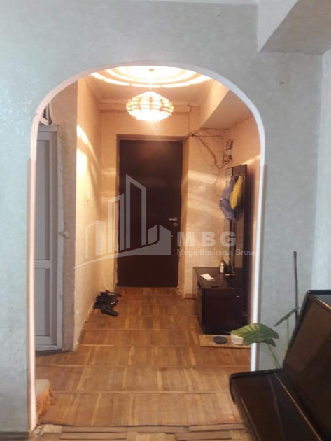 იყიდება ბინა, დიღმის მასივი