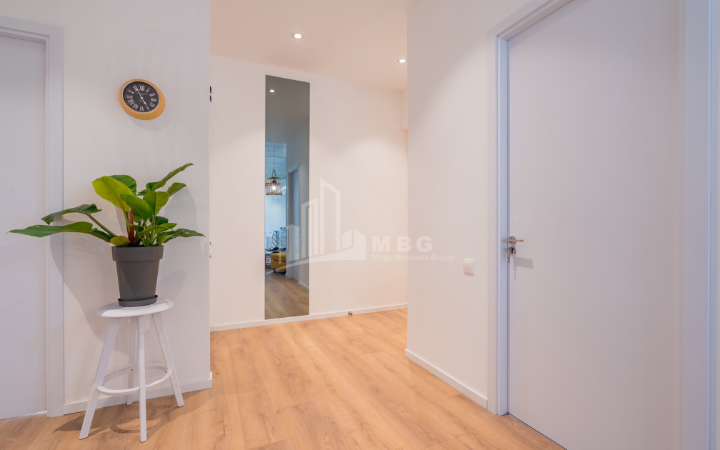 For Sale House - Villa, in fence