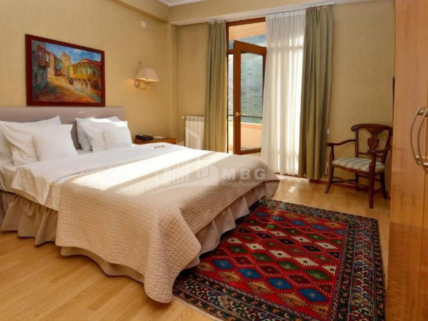 For Rent Hotel - Resort Commercial, in Mtatsminda District