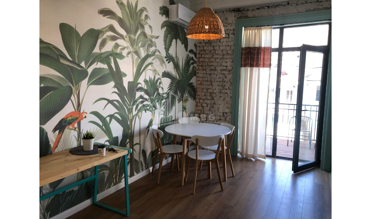 For Sale Flat, in Sololaki