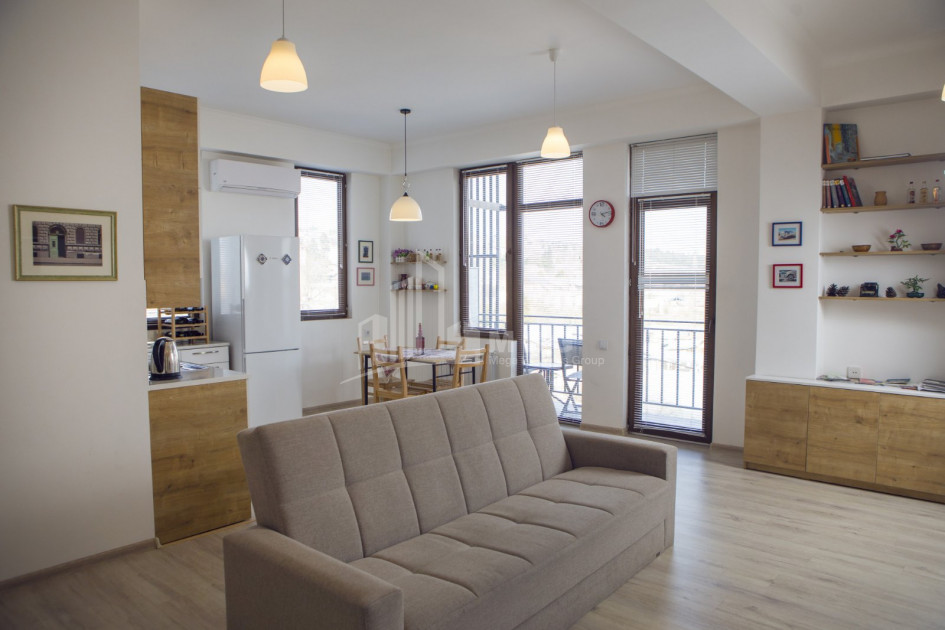 Продается Квартира, в Авлабари