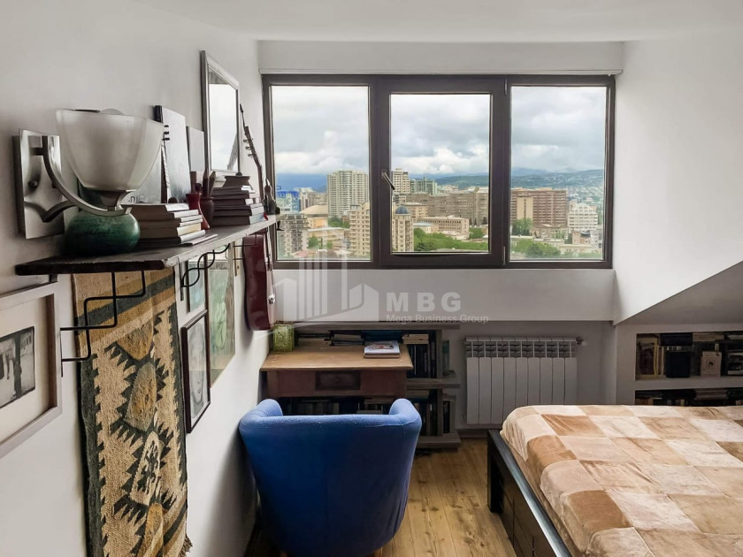 Продается Квартира, в Ваке