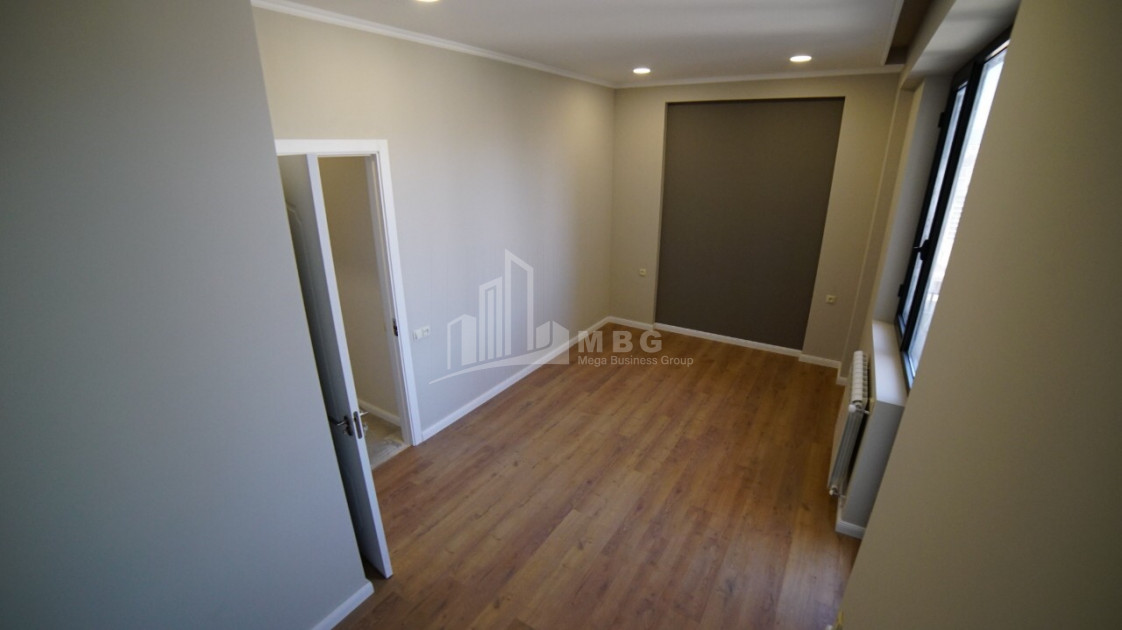 Продается Квартира, в Ваке