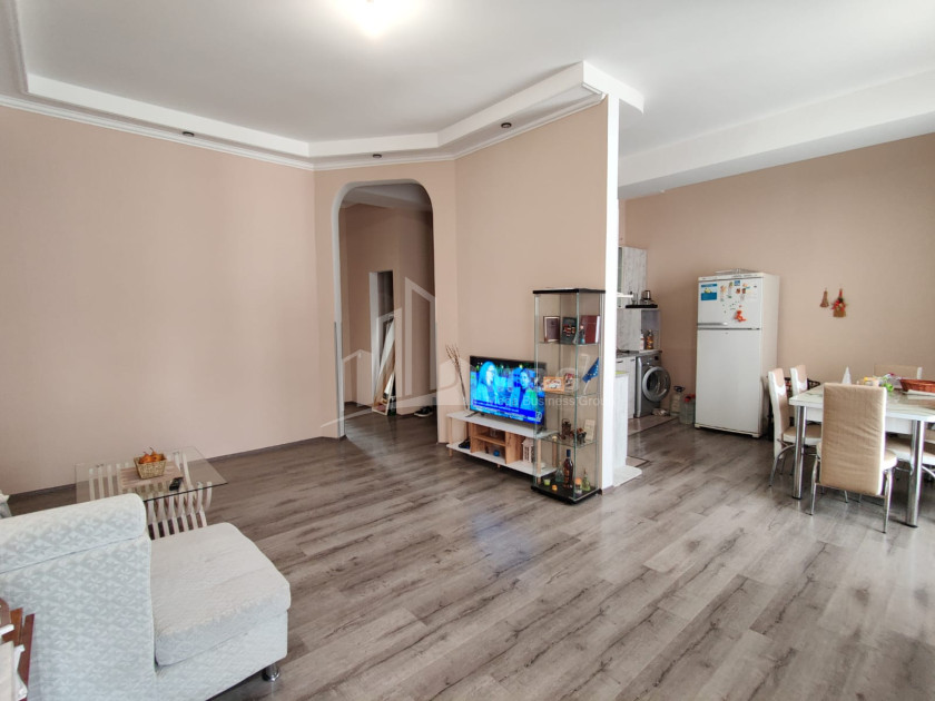 For Sale Flat Street A. Politkovskaya (Jikia) Saburtalo Saburtalo District Tbilisi