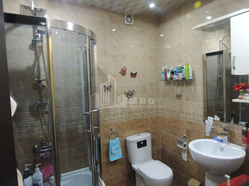 For Sale Flat, in Nutsubidze micro-districts (I-V)