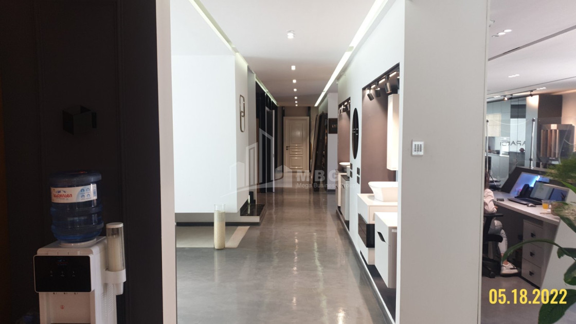 For Rent Building Commercial, in Mukhiani