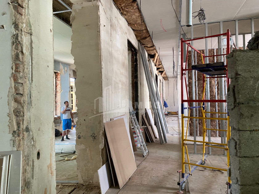 For Sale Hostel - Guesthouse Commercial, in Sololaki