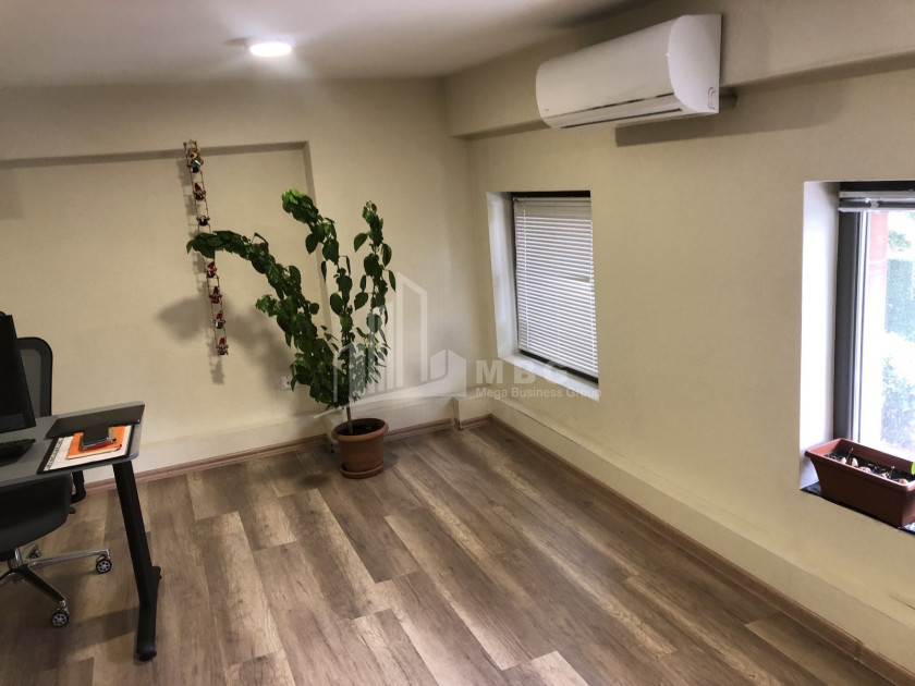For Rent For office Commercial, in Saburtalo
