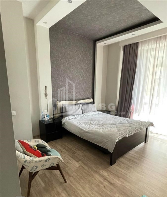 იყიდება ბინა, საბურთალო