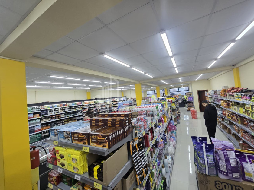 იყიდება სავაჭრო კომერციული ფართი ლოტკინში, ნაძალადევის რაიონი