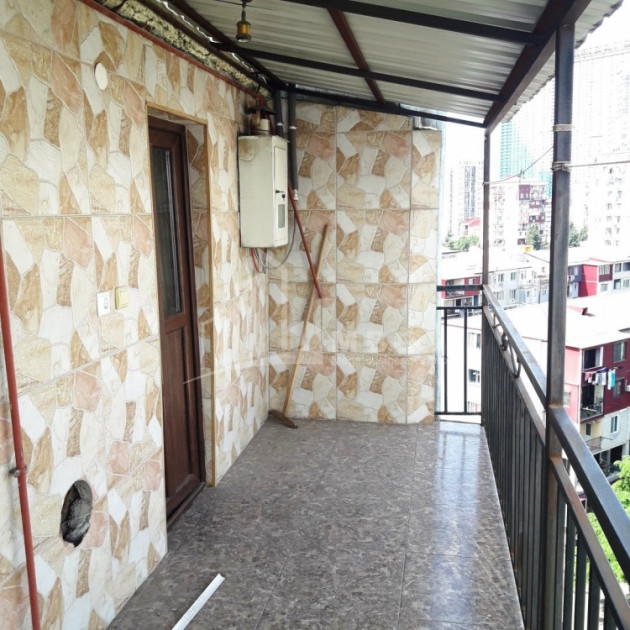 იყიდება ბინა, ბათუმი