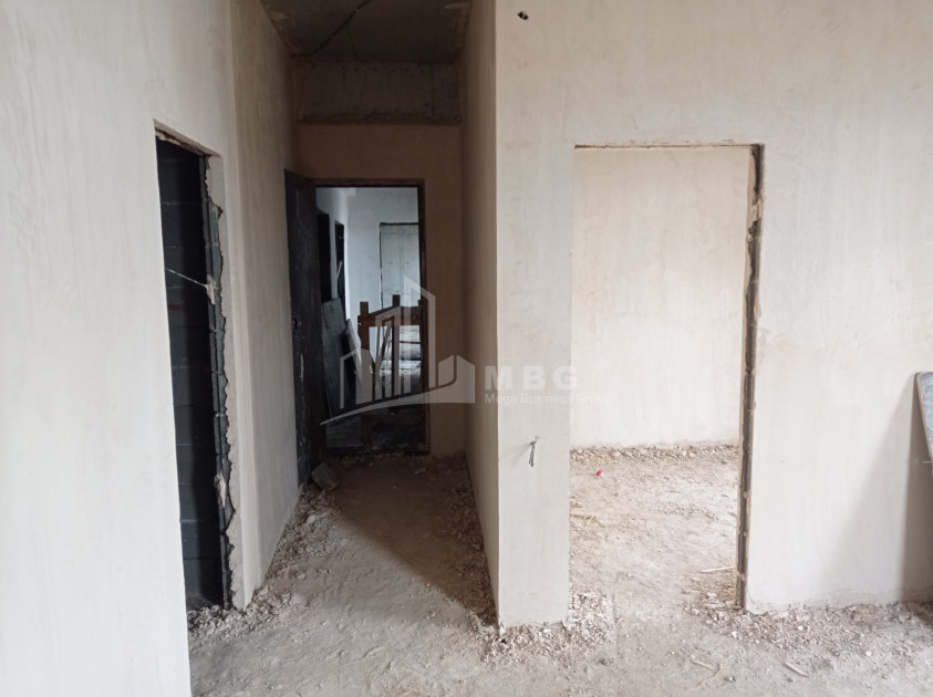 For Sale Flat, in Sanzona