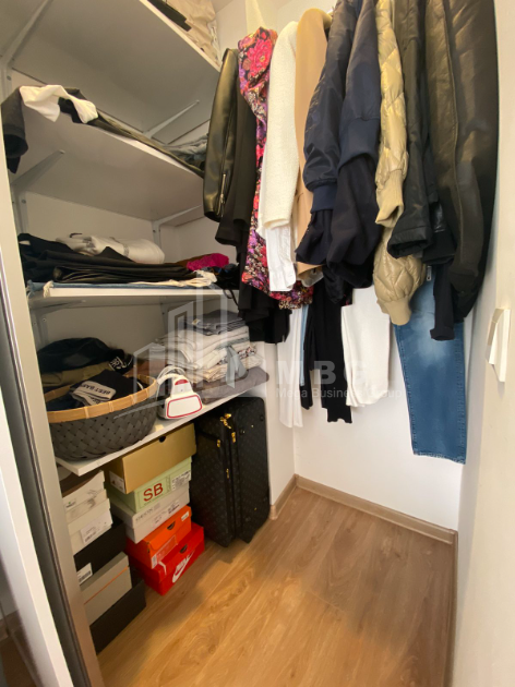 For Sale Flat, in Bagebi